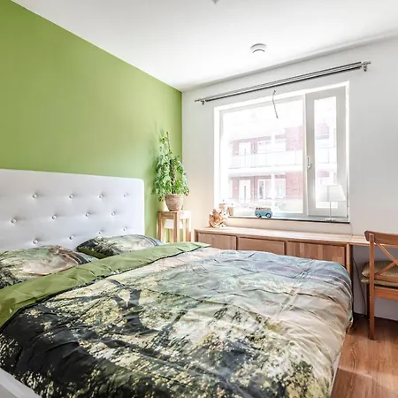 Familyhome Near The Ocean האג